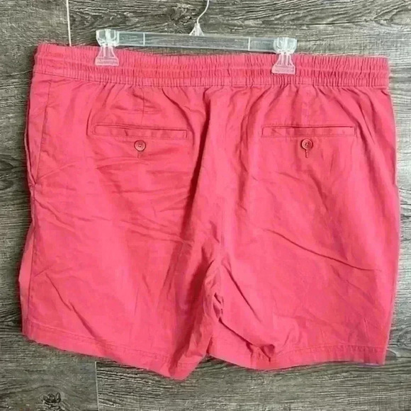 Shorts EUC - Picture 2 of 3